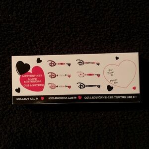 Disney Mystery Key Set - Black, Red, Pink